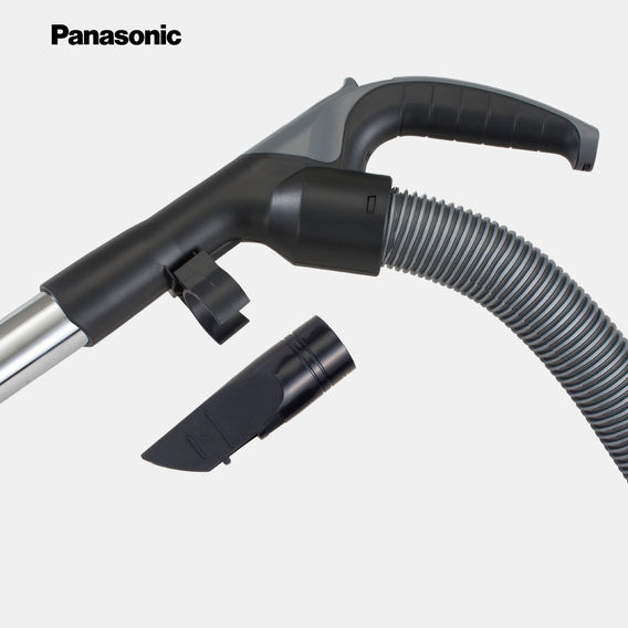 Panasonic 2000W Bagless Canister Vacuum Panasonic 2000W Bagless Canister Vacuum