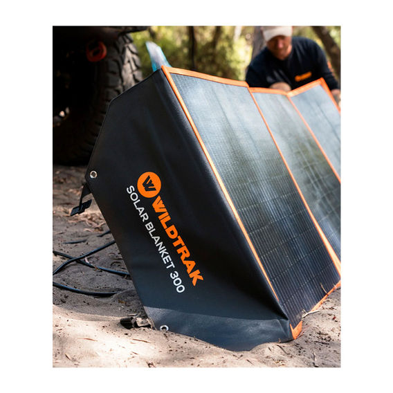 Wildtrak Folding 240w Solar Blanket Efte w/Stand Wildtrak Folding 240w Solar Blanket Efte w/Stand