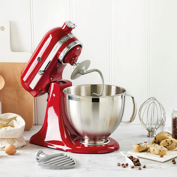 KitchenAid 4.7L Artisan Stand Mixer - Empire Red