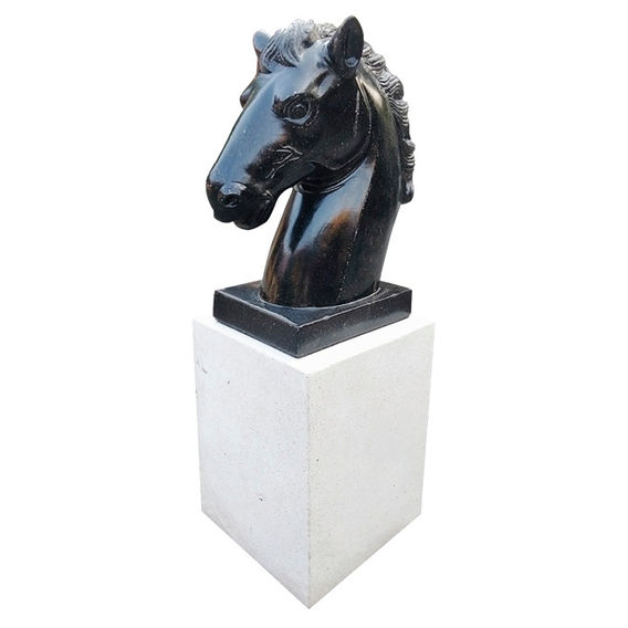 Terrazzo Horse Head Blk/Wht Plinth Terrazzo Horse Head Blk/Wht Plinth