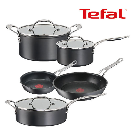 Jamie Oliver by Tefal Cooks Classic Non-Stick Cookware Set Jamie Oliver by Tefal Cooks Classic Non-Stick Cookware Set