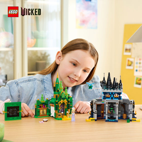 LEGO Wicked Emrld City & Kiamo Castle Bundle LEGO Wicked Emrld City & Kiamo Castle Bundle